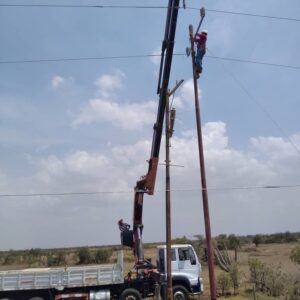 Zulia: Alcaldía de Miranda da mantenimiento preventivo al sistema eléctrico en parroquia Faria