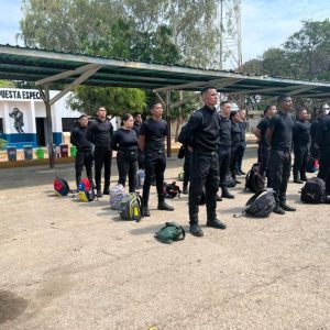 Grupo ERE forma nuevos oficiales para enfrentar la inseguridad.