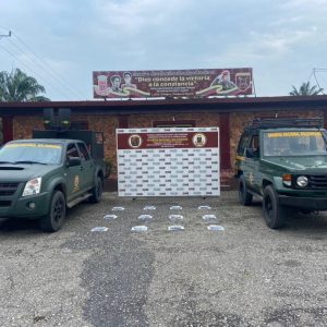 GNB Zulia incautó 12 panelas de cocaína en un pozo de agua en Catatumbo