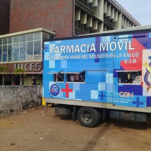 Farmacia solidaria atendió a un conglomerado de más de 300 usuarios y usuarias en el Inces Maracaibo este viernes