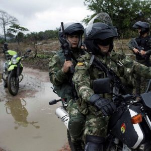 Buscando la paz entre mafias: Emisarios de narcos extranjeros aterrizan en frontera con Venezuela para mediar en la guerra