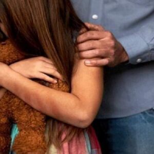 Ante aumento de casos: Gobierno de Perú plantea la castración química para violadores de menores