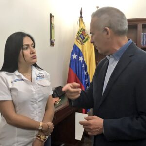 Sigue el acoso del mafioso Bernal: Laidy Gómez denunció presencia de hombres armados en su residencia ubicada en Táchira