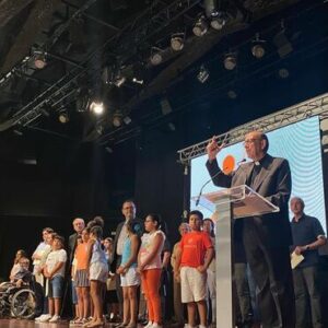 «Abrir la posibilidad» del celibato opcional y el sacerdocio femenino en la Iglesia proponen los católicos de Barcelona España
