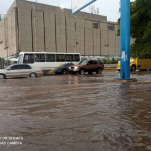 Zulia: Maracaibo sigue siendo un desastre cada vez que llueve ¿Por qué aún no se trabaja en un plan estratégico? Vea fotos y vídeos