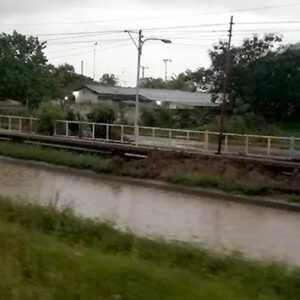 Bombas de Pdvsa no encendieron y municipio Simón Bolívar en Zulia está bajo las aguas por fuerte lluvia