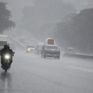 Ciclón disminuyó su intensidad, pero se esperan lluvias en varios estados durante el día