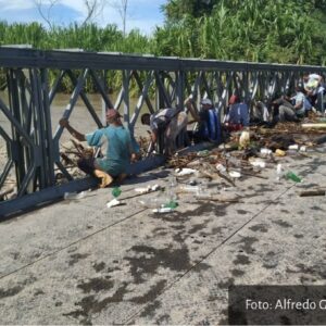 Peligro: Sur del Lago del Zulia tiene dos meses bajo el agua y podría desaparecer