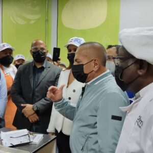 Gobernador del Zulia extiende el programa Saber y Emprender a 3 mil becados