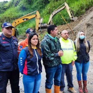 Gobernador inspeccionó construcción de terrazas en la cuesta El Chama con el fin de brindar seguridad y confianza en los transeúntes