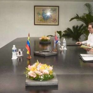 «Impasse» Dictadura cubana y la nueva empresa para el SAIME, obliga a Delcy Rodrpguez a visitar la «isla de la felicidad»