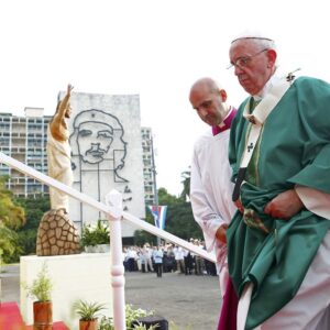 La columna de Oppenheimer: Las horribles declaraciones del Papa sobre Cuba Vea vídeo del Papa