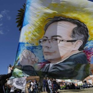 La columna de Oppenheimer: ¿Se convertirá Colombia en una ‘nueva Venezuela’?