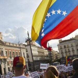 España: Gobierno aprobará facilitar incorporación de inmigrantes al mercado laboral
