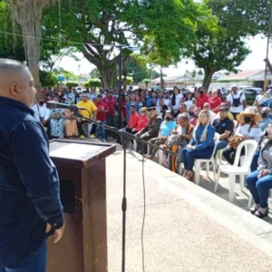 Alcaldía Bolivariana de Jesús Enrique Lossada conmemoró el Día de la Bandera Nacional