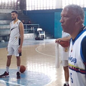 David Díaz, otrora jugador puntal de Gaiteros, regresa como DT del conjunto musical