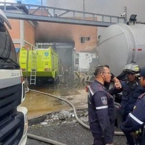 Maduro como cabeza del régimen, ordenó reposición de los insumos quemados en almacén del Ministerio para la Salud y las responsabilidades ¿Qué pasará?