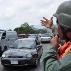 Aunque usted no lo crea: Diputado chavista justifica la “matraca” policial y de la Guardia Nacional Vea video