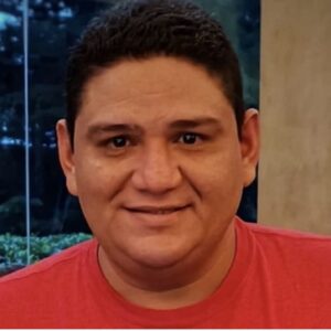 Denuncia Human Rights Watch detención de salvadoreño que difundió información del hermano de Bukele