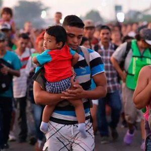 Sigue el drama venezolano: Más de 100 deportados desde México