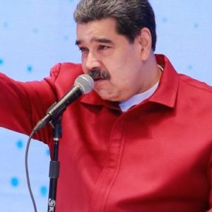 Maduro, en actos del 4F llama a desenmascarar a Ex Ministros chavistas que  quieren dividir al chavismo-Madurismo.Vea vídeo Opine