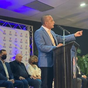 Manuel Rosales: Los factores políticos debemos ponernos de acuerdo para dar solución definitiva a la crisis eléctrica