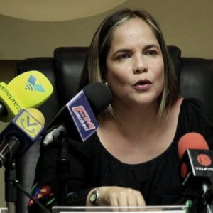 María Beatríz Martínez: La Polar ni ningún empresario fijan políticas públicas que marcan beneficios de agricultura de puertos en importación del maíz, sino el PSUV