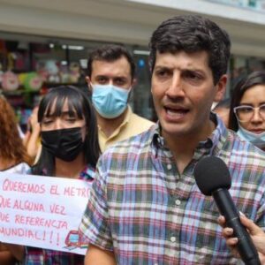 Nicolás la emprende contra el dirigente social de Primero Justicia Roberto Patiño y de una vez lo sentencia