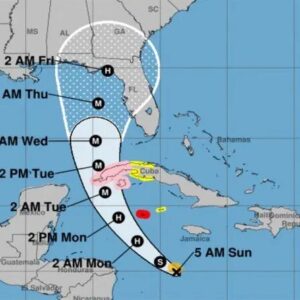 Aunque el Huracán va rumbo a Cuba y Florida: Miami Dade y Broward por ahora está fuera del cono de probabilidades.