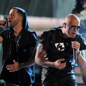 Así transcurrió el concierto en el estacionamiento del Poliedro de Caracas de Wisin y Yandel