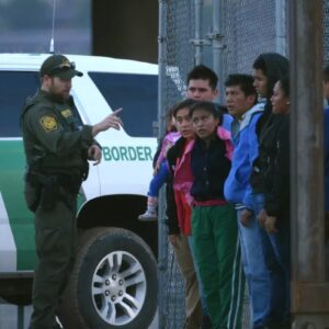Pendientes los que desean entrar ilegalmente: ‘La Migra’ reporta 40,551 inmigrantes bajo detención en Estados Unidos