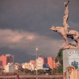 LO QUE FALTABA Maduro robó a la UCV: Un “llamado espiritual” llevó ilegalmente a María Lionza a Sorte