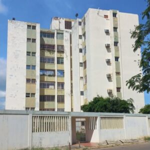 Zulia: En Maracaibo vecinos de LA FLORIDA se ríen de la operación BORRÓN Y CUENTA NUEVA del General Reverol pues tienen 15 días sin electricidad