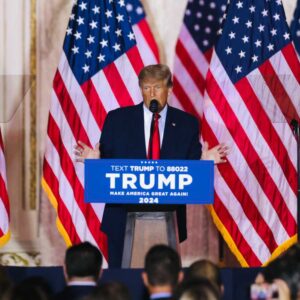 LO DIJO Y LO CUMPLIÓ: Trump anuncia la candidatura de 2024, a pesar de las dudas generalizadas del Partido Republicano