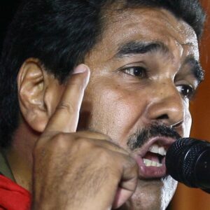La doble moral de Nicolás: Pide justicia por el Amazonas, y por otro lado comete crimen ecológico