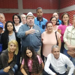Gobernador y alcalde son indolentes ante la falta de agua en Vargas