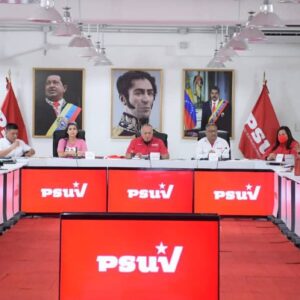 «El diálogo con la oposición no avanza por sus divisiones internas» afirma Diosdado Cabello