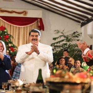 EL IMITADOR  Nicolás Maduro transmite Mensaje navideño 2022 de Maduro similar a las cuñas de RCTV