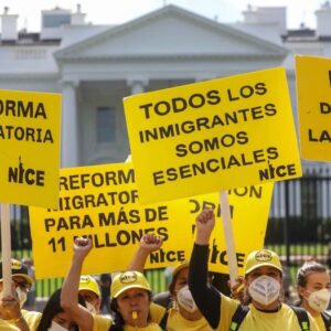 RETOQUES FINALES  sobre reforma migratoria impulsada en el Congreso; “es más moderada”, dice experta