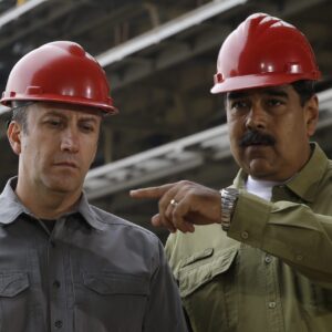 NEGOCIO PETROLERO: Venezuela invita a 120 países a invertir en el sector energético
