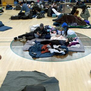 CRISIS MIGRATORA en EEUU: ¿Qué pide la demanda? ¿Es viable una suspensión del parole humanitario?