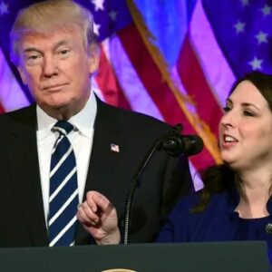 Bajo la sombra de Trump y 2024, el Partido Republicano enfrenta una polémica lucha por el liderazgo