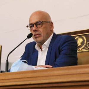 Huele a elecciones generales este año: Parlamento oficialista evaluará propuesta de nombrar un nuevo CNE