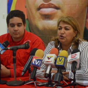 CÓMO SI LA FUERAN A OPERAR Entérese: ¿Qué dijo la ministra Yelitze Santaella mientras los maestros venezolanos protestaban?