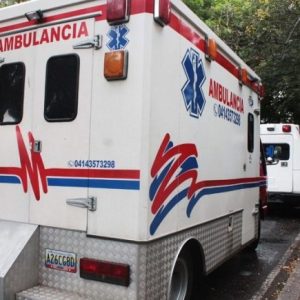 Mientras regalan miles a Cuba, Turquia y Siria: Denuncian que hay una sola ambulancia para 17 hospitales en Caracas
