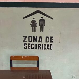 #HECHOENREVOLUCIÓN: Colegios en zonas de riesgo en Venezuela diseñan protocolos para protegerse de las balas