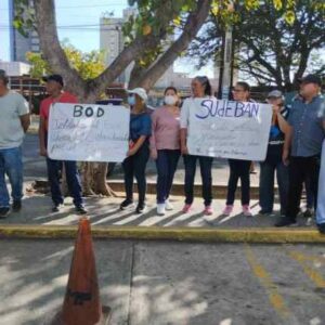 SIGUEN Clientes del BOD pidiendo apoyo al Ministerio Público de Tarek William Saab