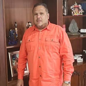 Héctor Sulbaran: “Hoy dedicado a las mujeres que han cambiado el mundo siendo amas de casa o destacadas luchadoras sociales”