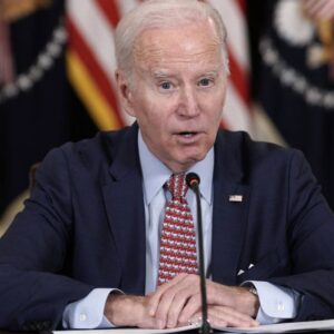 Tendrá más edad, pero el presidente Biden tiene lo que a Trump y a DeSantis les falta: sustancia Por Fabiola Santiago