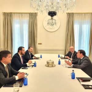 ¿Nueva coalición en construcción? Ecarri, Zambrano y Romero se reúnen con Canciller de España: Plantearon priorizar problemas económicos y sociales de Venezuela en cualquier diálogo